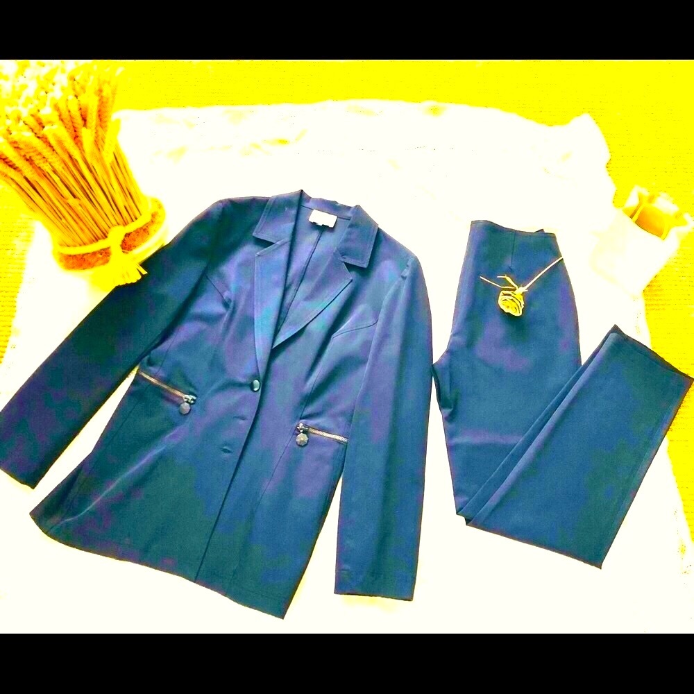 European/Paris boutique purchased S7-8 tux/suit. cocktails,vacation.Amazing - Picture 2 of 8